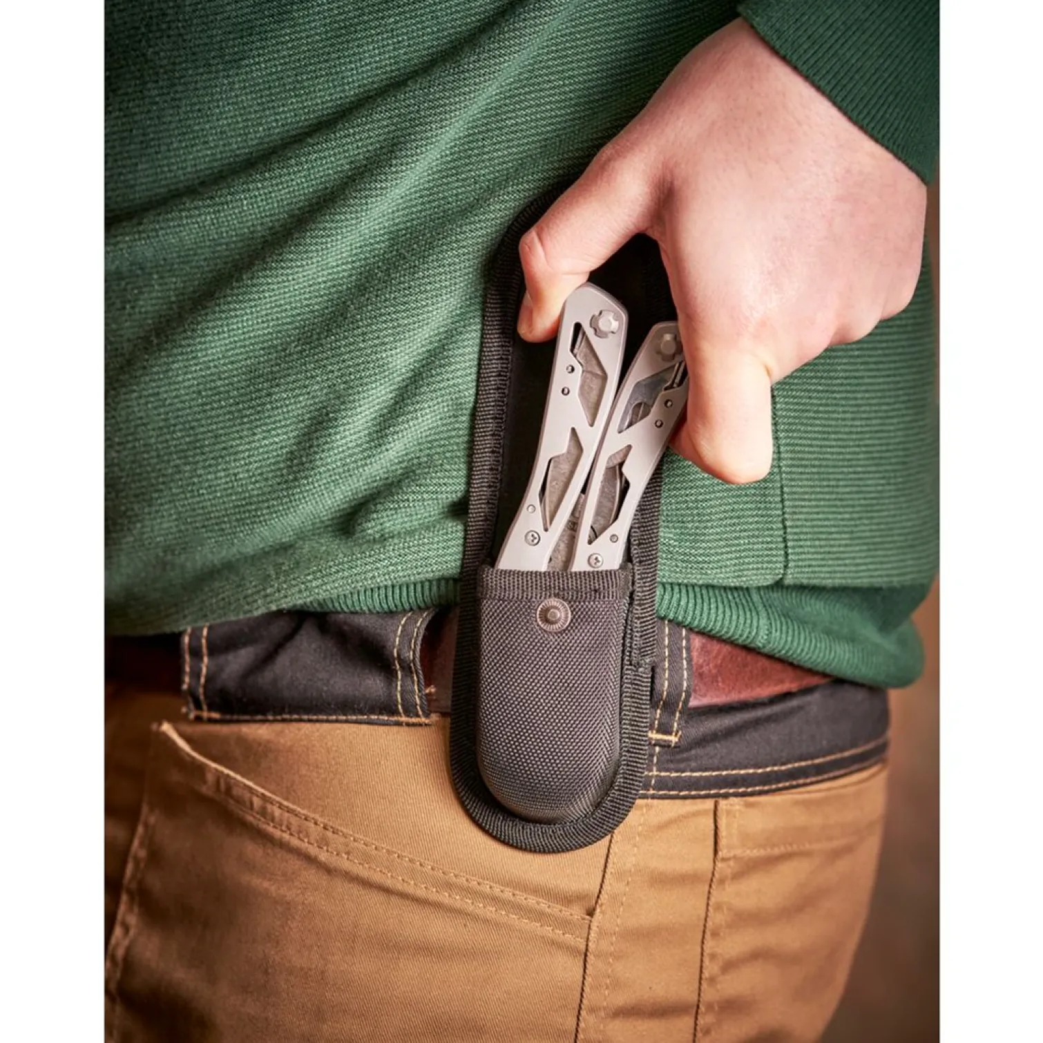 Stanley 0-84-519 Multi-Tool 12 in One with Belt Pouch Stanley 0-84-519