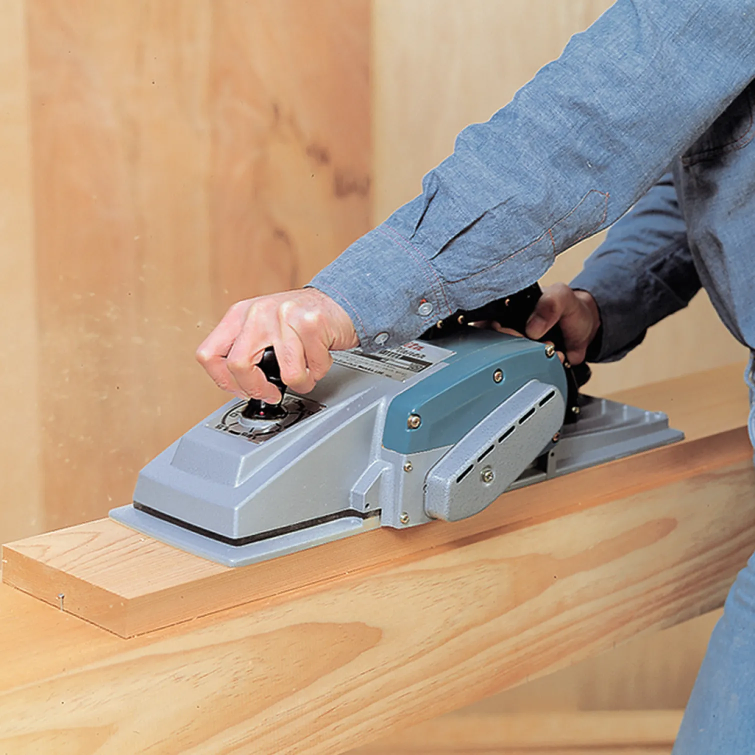 Strug Makita 1806B