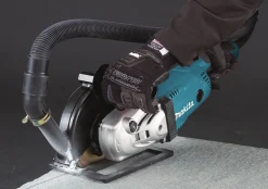 Szlifierka kątowa Makita GA9020RFK3