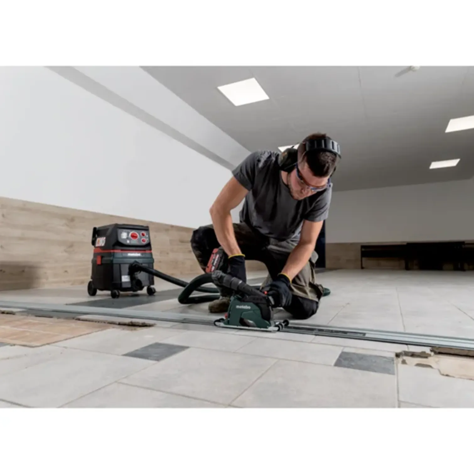 Szlifierka kątowa Metabo WB 18 LT BL 11-125 Quick 2x5.2Ah