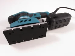 Szlifierka oscylacyjna Makita BO3710