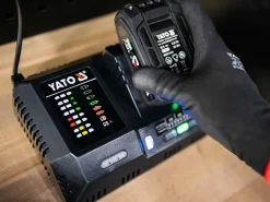 Szybka ładowarka 18V 12A Yato YT-828502