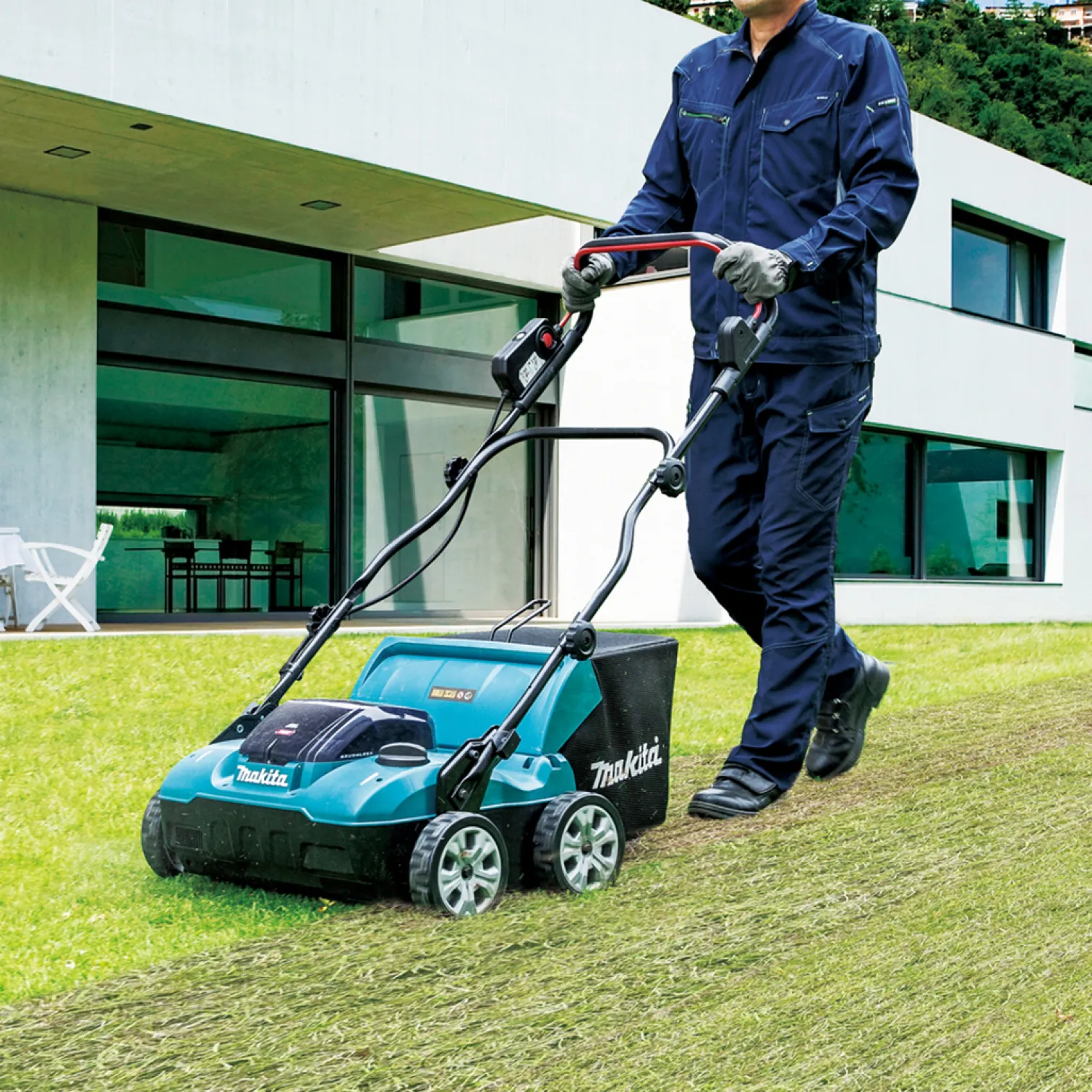 Wertykulator/aerator Makita XGT UV001GZ