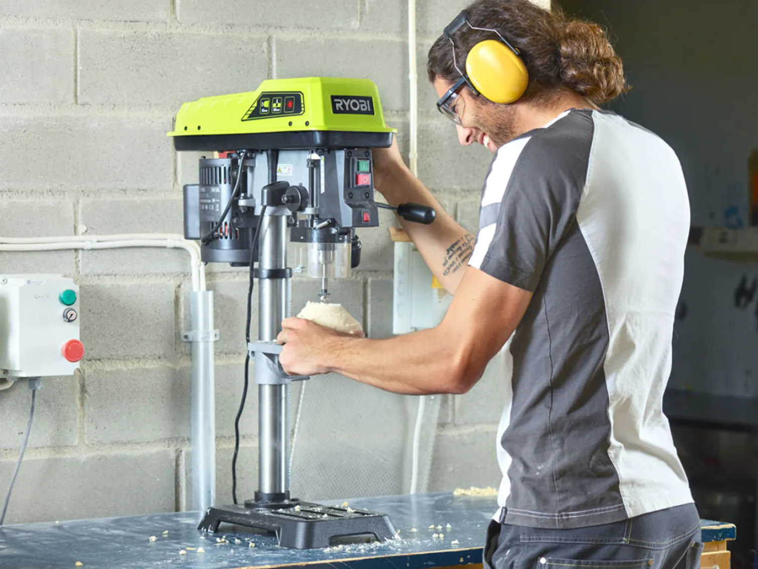 Wiertarka kolumnowa Ryobi RDP102L