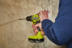 Wiertarko-wkrętarka udarowa Ryobi ONE+ RPD18BL-2C20S 2x2,0Ah