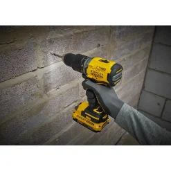Wiertarko-wkrętarka udarowa Stanley FatMax V20 SFMCD715D2K 2x2,0Ah