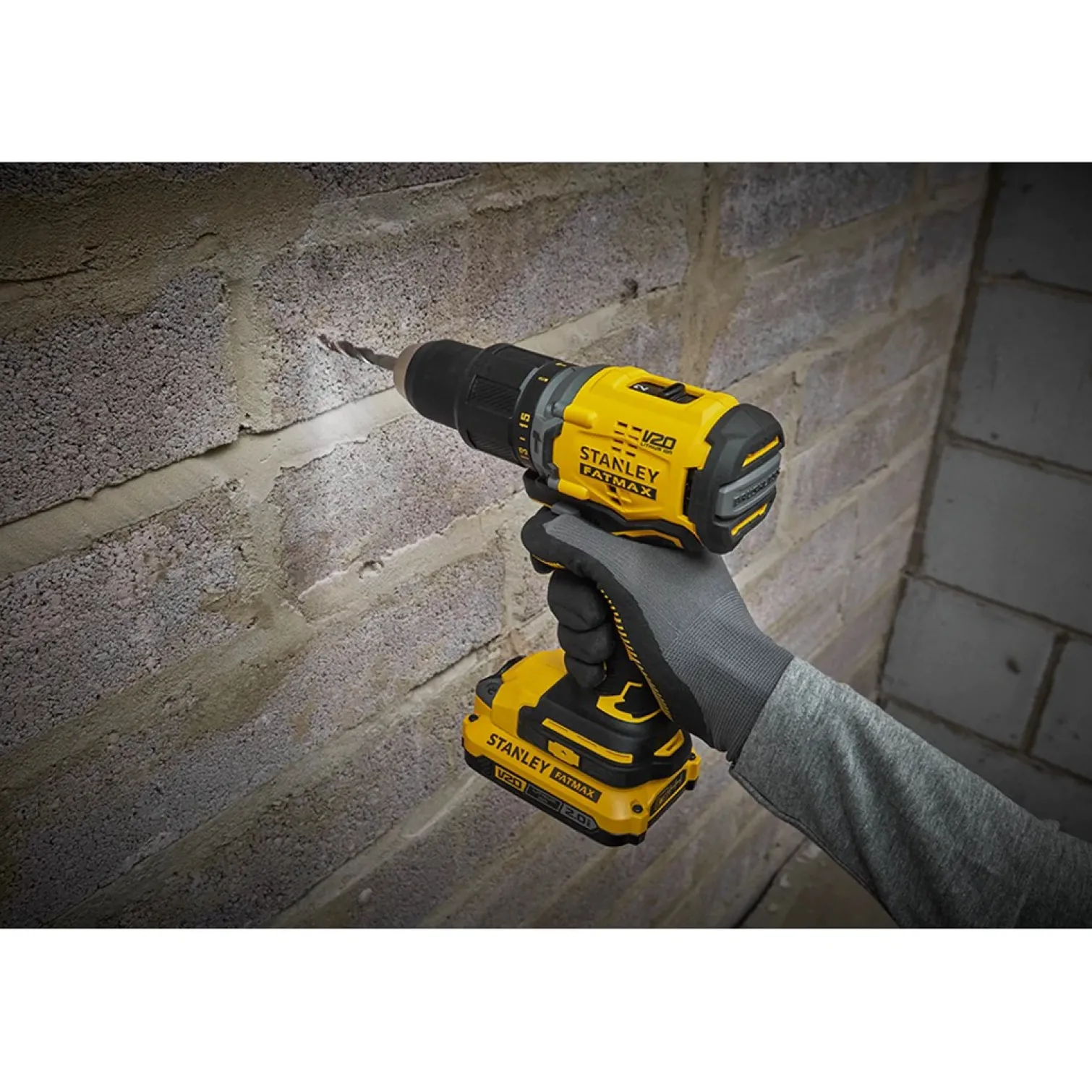 Wiertarko-wkrętarka udarowa Stanley FatMax V20 SFMCD715D2K 2x2,0Ah