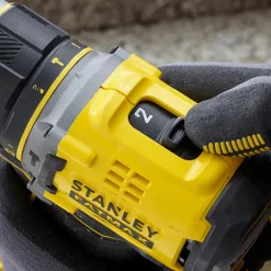 Wiertarko-wkrętarka udarowa Stanley FatMax V20 SFMCD721M2K 2x4,0Ah