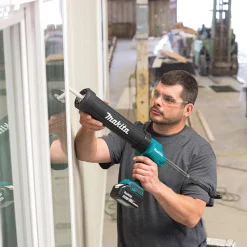 Wyciskacz do mas Makita DCG180ZXK