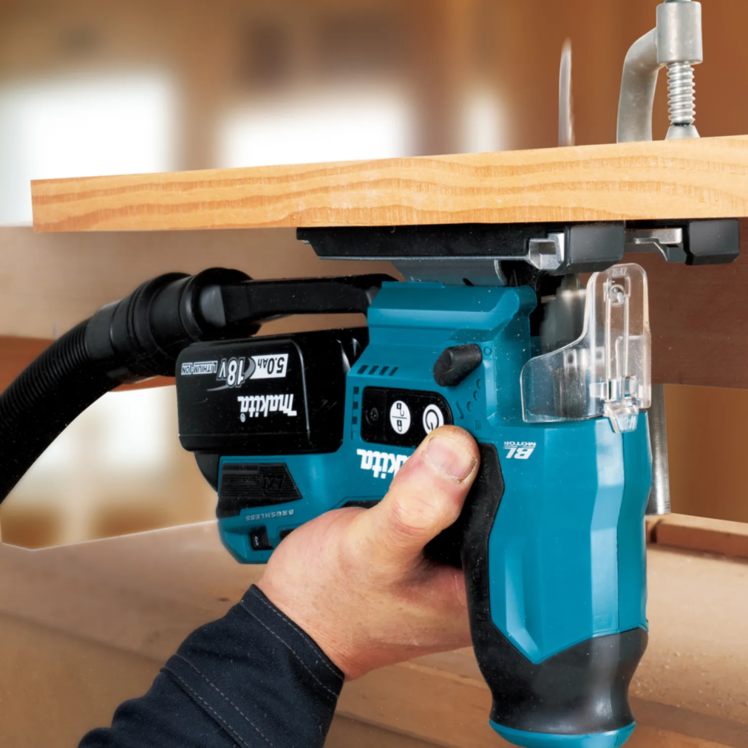 Wyrzynarka Makita DJV185Z