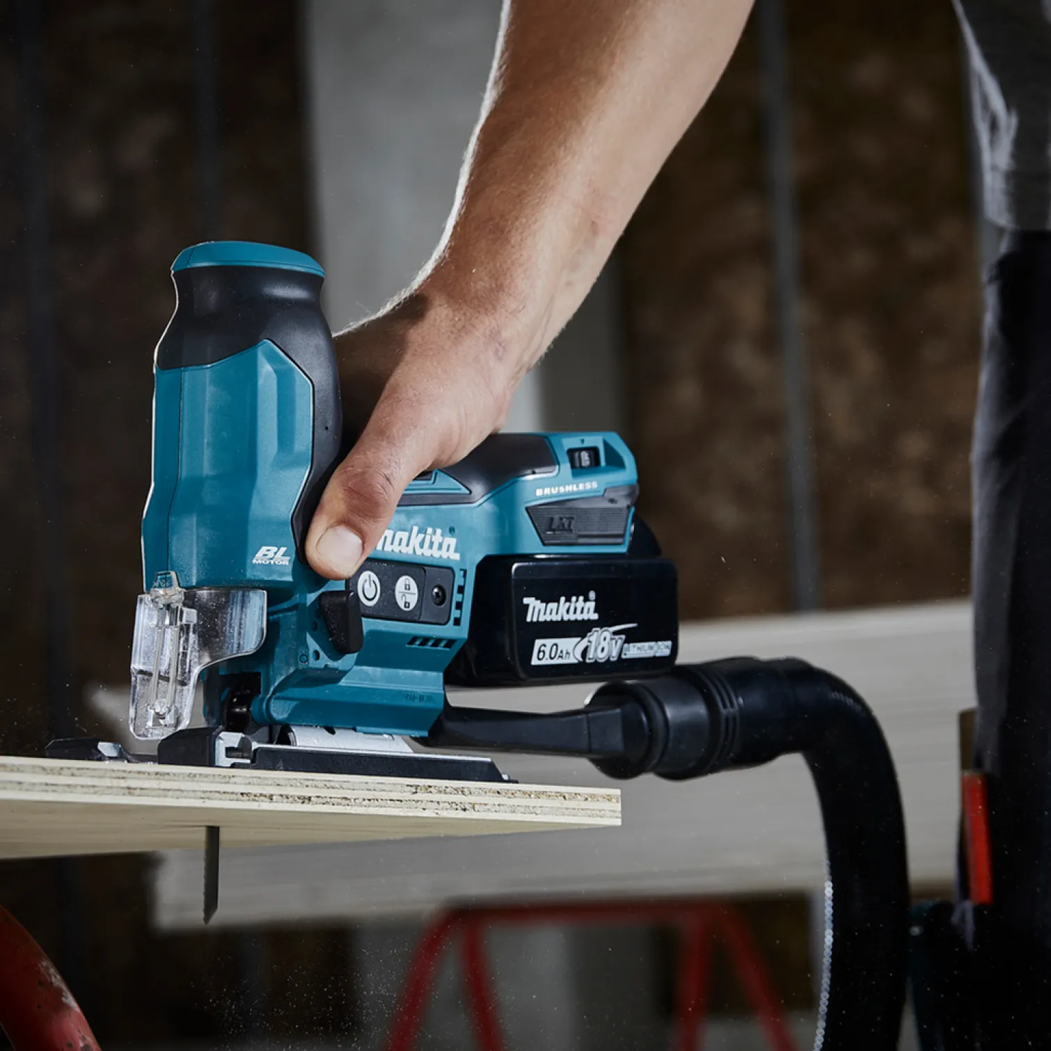 Wyrzynarka Makita DJV185Z