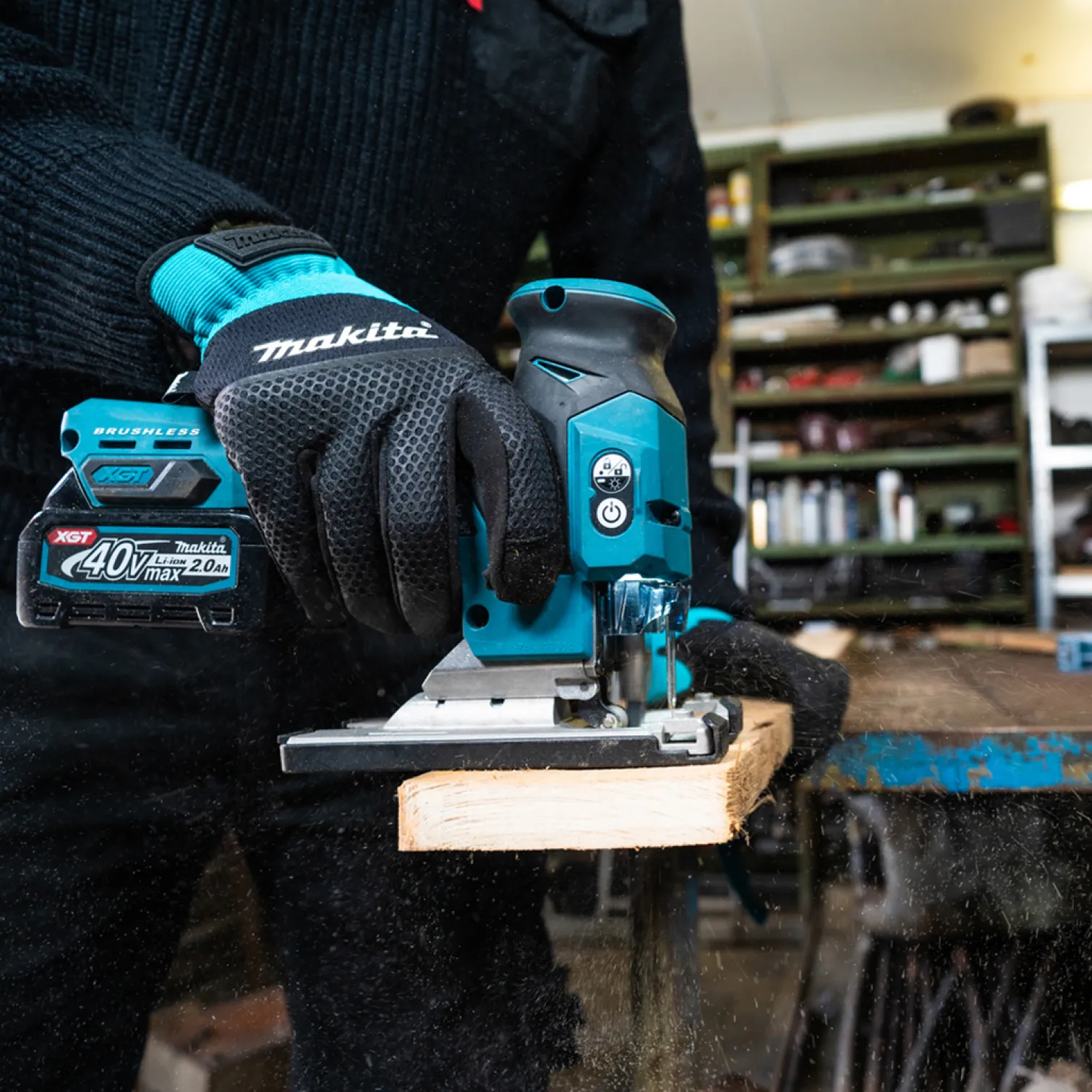 Wyrzynarka Makita XGT JV001GD201 2x2,5Ah MAKPAC 3