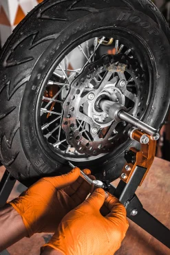Wyważarka statyczna do kół motocyklowych Neo 10-590