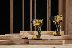 Zakrętarka udarowa DeWalt DCF801D2