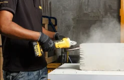 Zestaw elektronarzędzi 18V DeWalt XR DCK2080P2T 2x5.0Ah