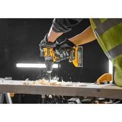 Zestaw narzędzi akumulatorowych 18V DeWalt DCK2026P2T 2x5.0Ah