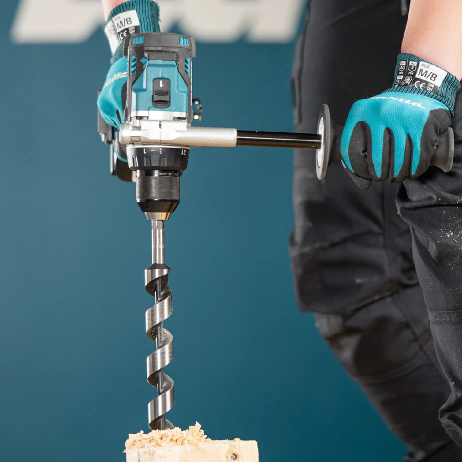 Zestaw narzędzi akumulatorowych 18V Makita DLX2545TJ 2x5.0Ah