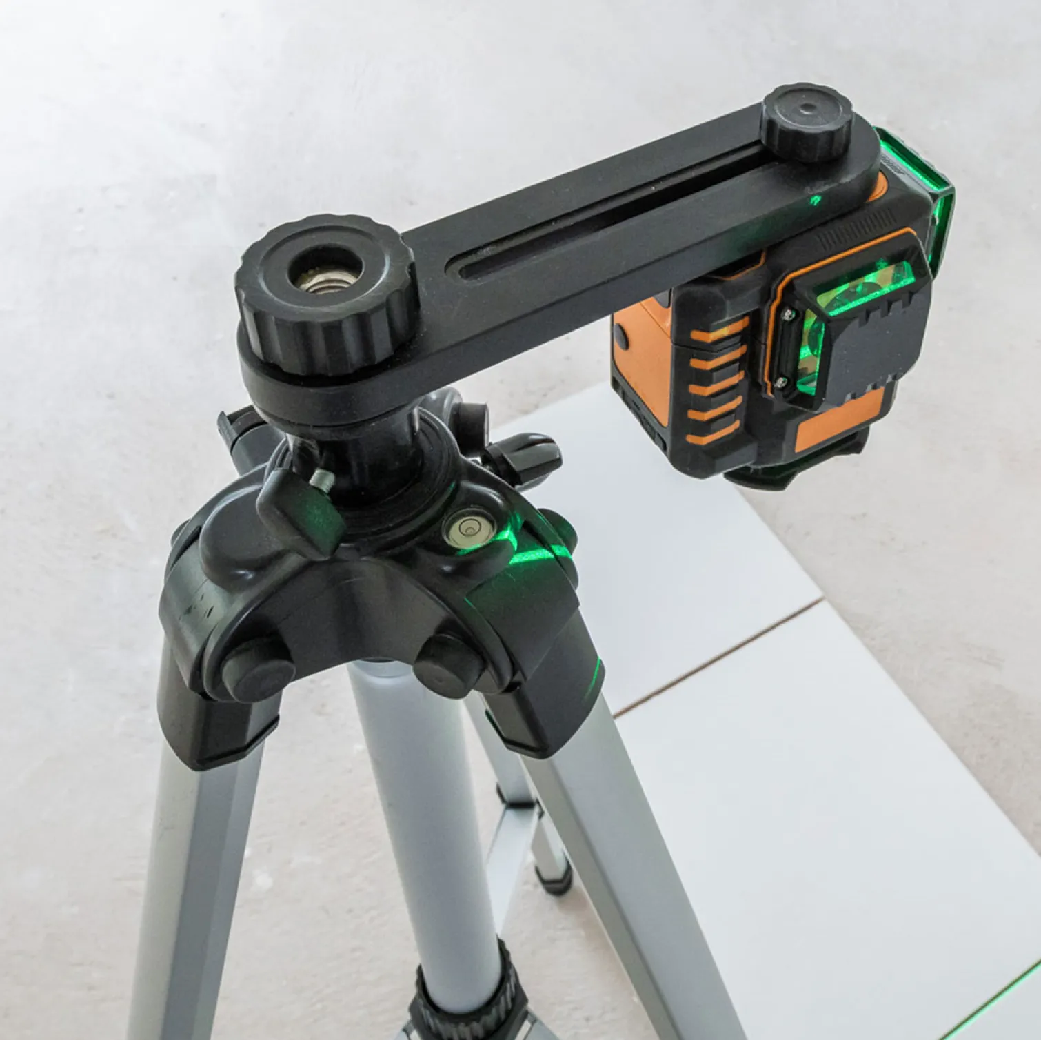 Zielony laser krzyżowy płaszczyznowy 3x360° Geo-Fennel Geo6-XR GREEN SP Li-Ion