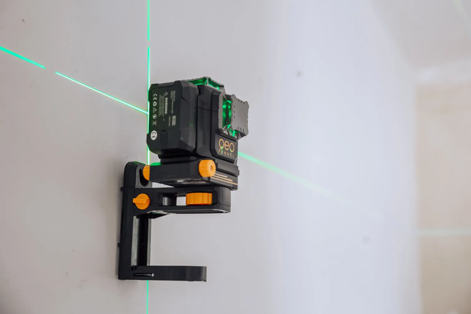Zielony laser krzyżowy płaszczyznowy 3x360° Geo-Fennel AXEO 3D